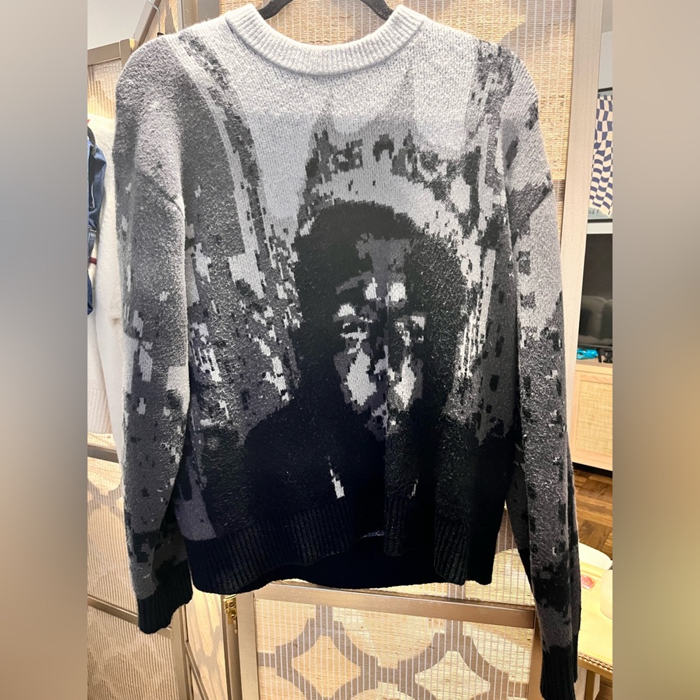 Abercrombie & Fitch Monochrome Graphic Crewneck Sweater